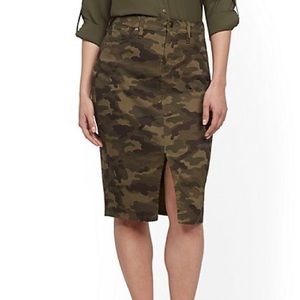 Camo Knee Length Body Con Skirt